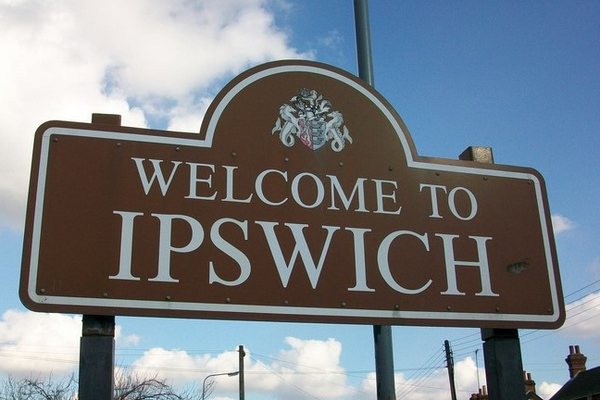 Sign reading Welcome to Ipswich